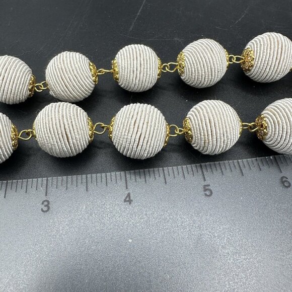 Vtg Cord Wrapped White Bead Ball Necklace Lightweight Gold Tone Caps Summer 21" - Picture 8 of 11
